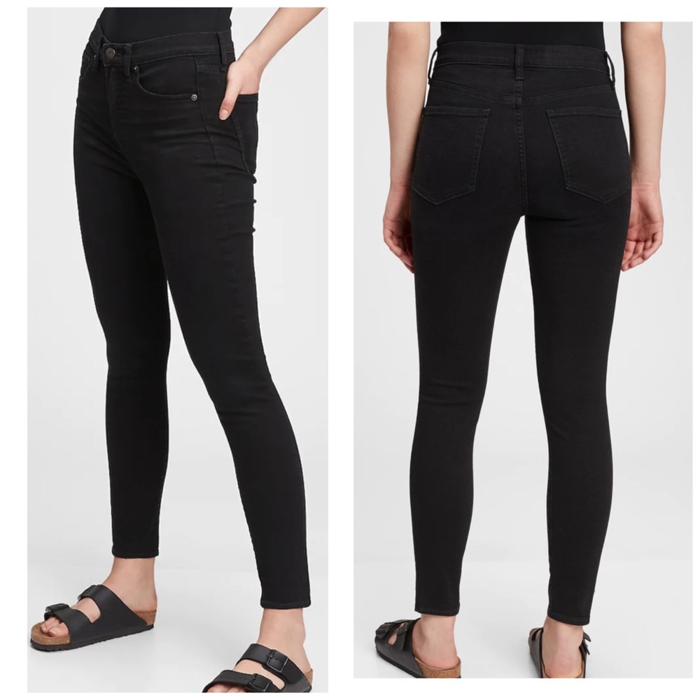 GAP 1969 Mid Rise Legging Jeans in Black